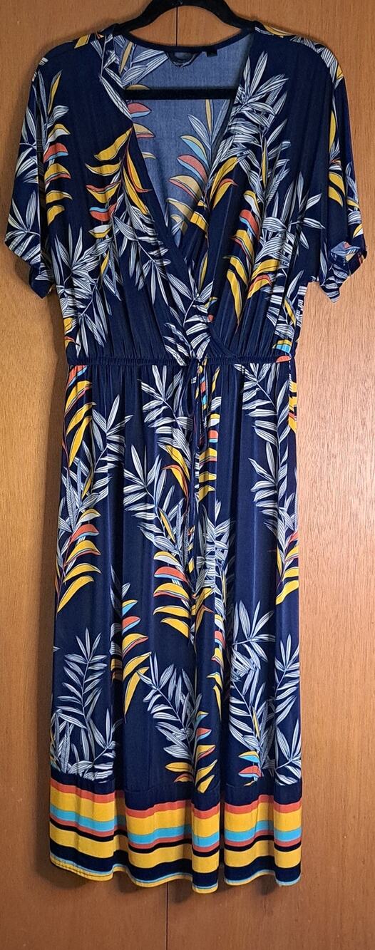 Women's Mlle Gabrielle Womens Dresses floral size X-large